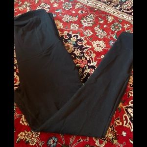 Ingrid and Isabel maternity leggings S